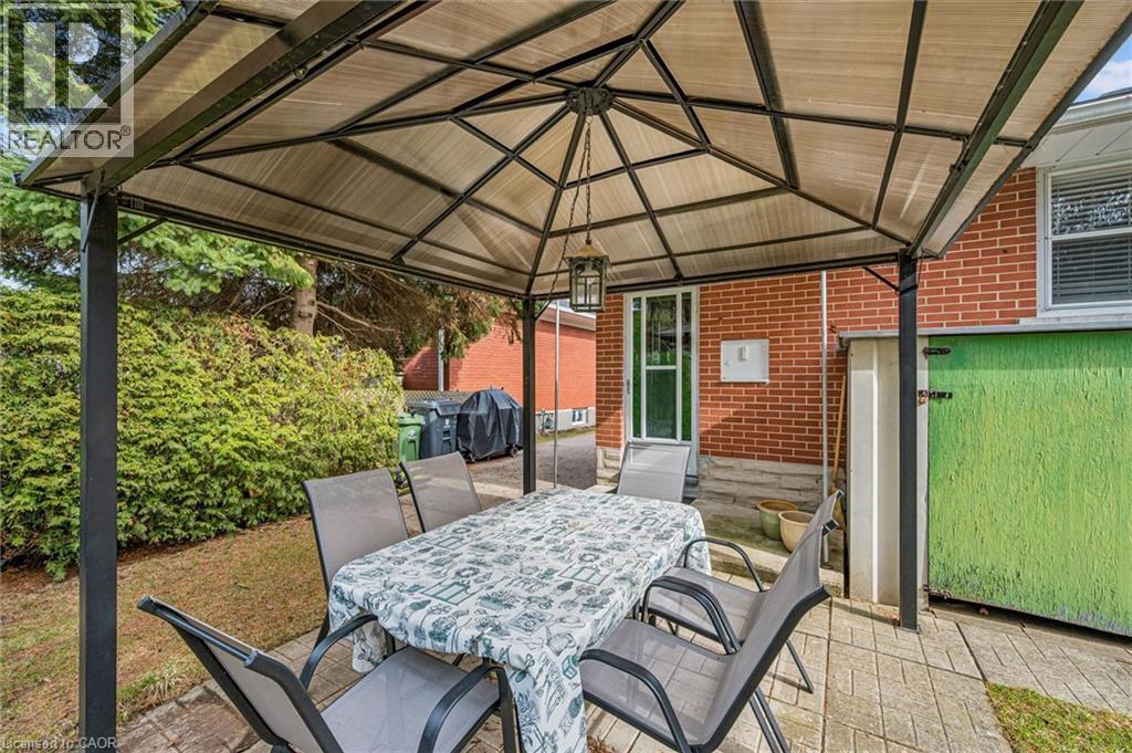 












10 PAUL Avenue

,
Guelph,




Ontario
N1E1S2

