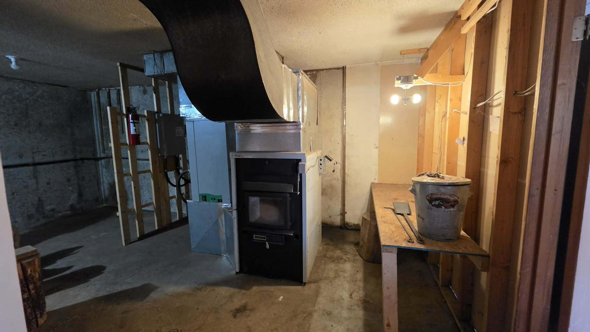 









63


Begbie

Road,
Cherryville,




BC
V0E 2G3

