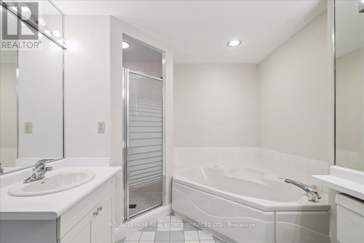 












412 - 430 PEARL STREET

,
Burlington,




Ontario
L7R4J8

