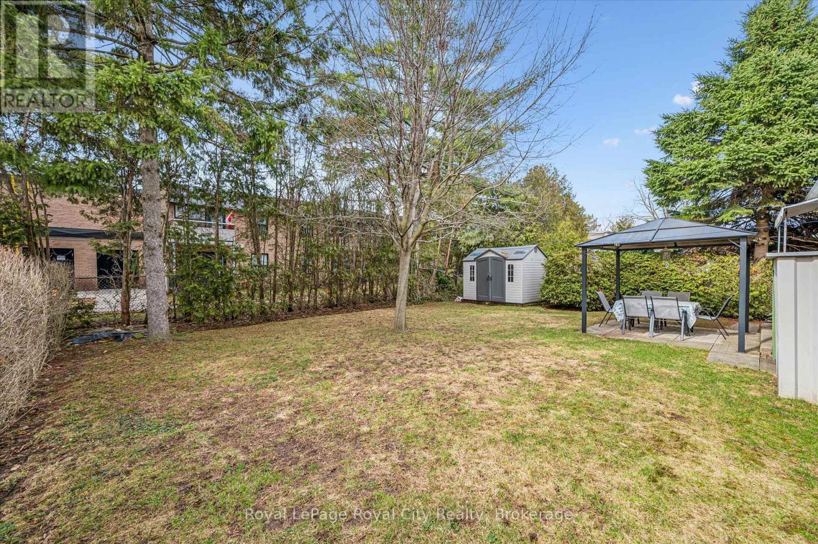 












10 PAUL AVENUE

,
Guelph (General Hospital),




Ontario
N1E1S2

