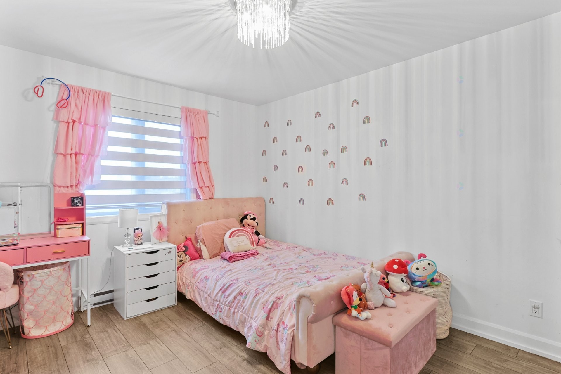 









73


Av. des Tilleuls

,
Salaberry-de-Valleyfield,




QC
J6T0P3

