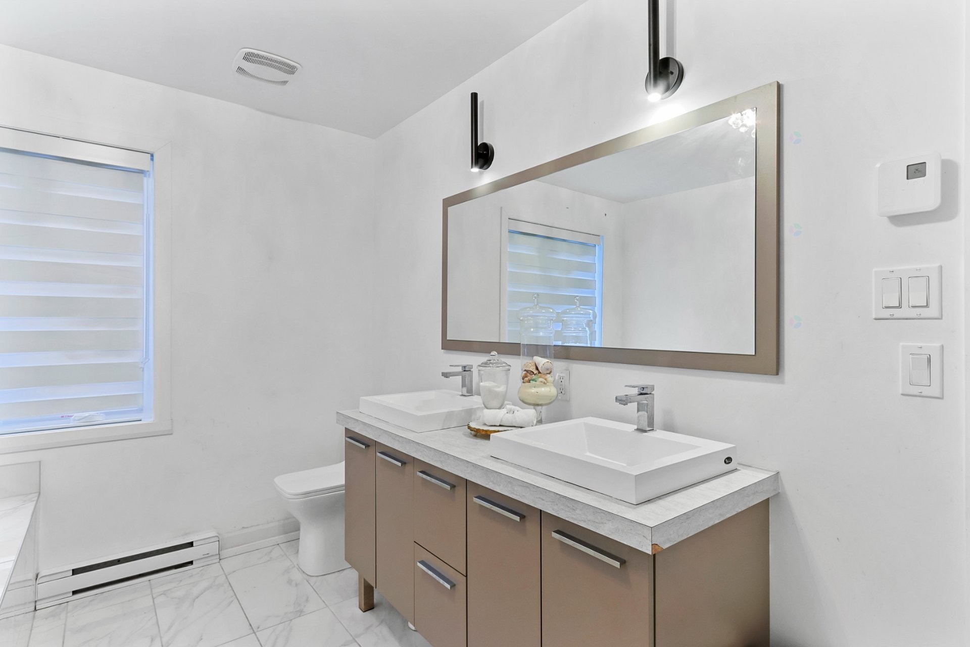









73


Av. des Tilleuls

,
Salaberry-de-Valleyfield,




QC
J6T0P3

