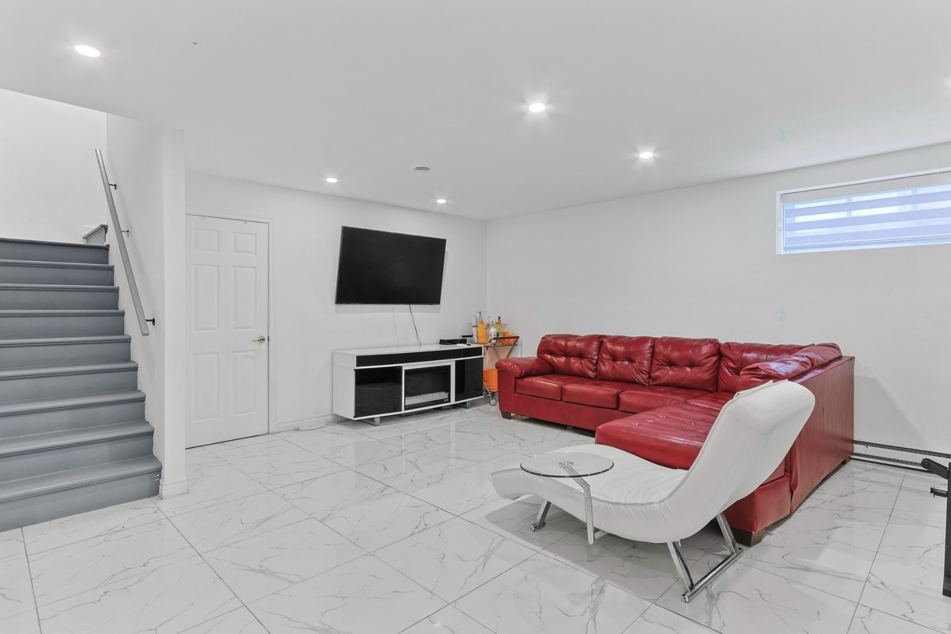 









73


Av. des Tilleuls

,
Salaberry-de-Valleyfield,




QC
J6T0P3

