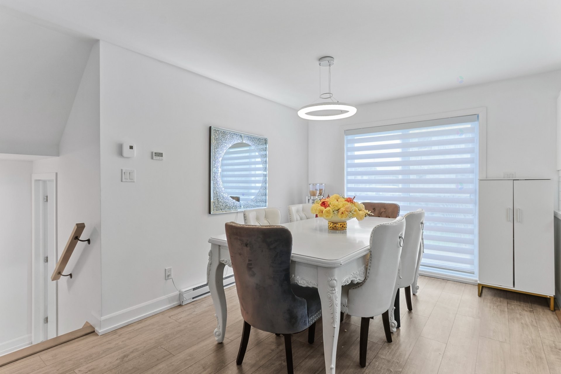 









73


Av. des Tilleuls

,
Salaberry-de-Valleyfield,




QC
J6T0P3

