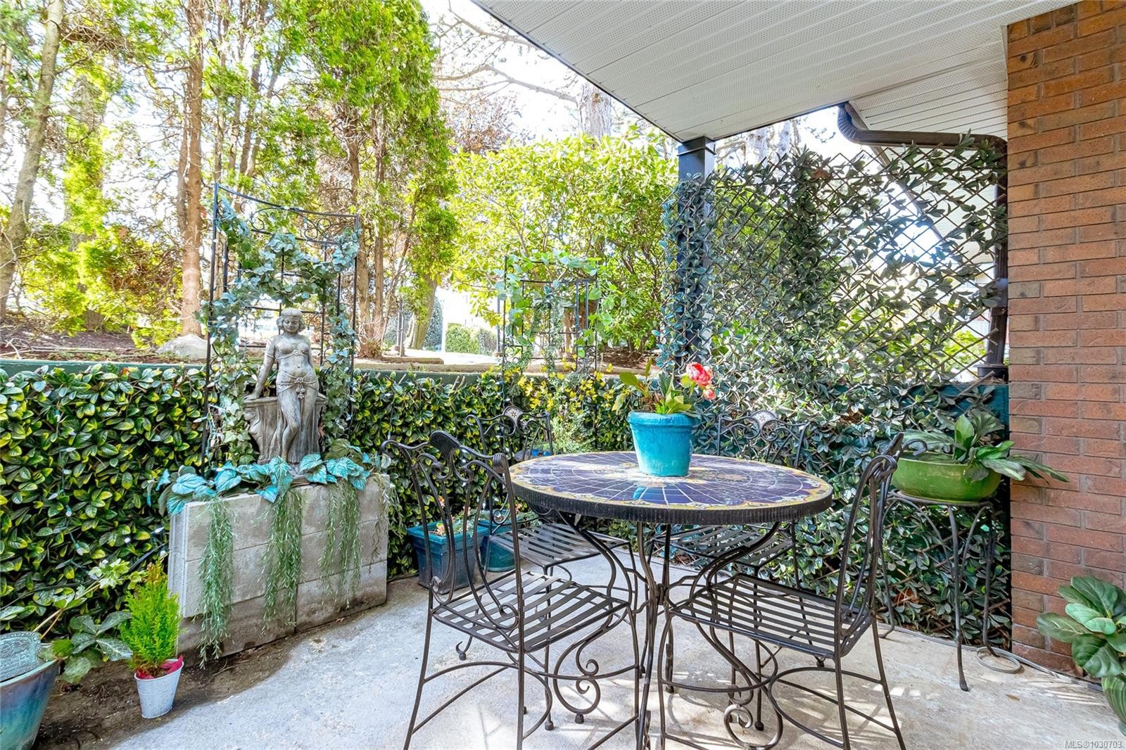 









1619


Morrison

St, 106,
Victoria,




BC
V8R 6R8

