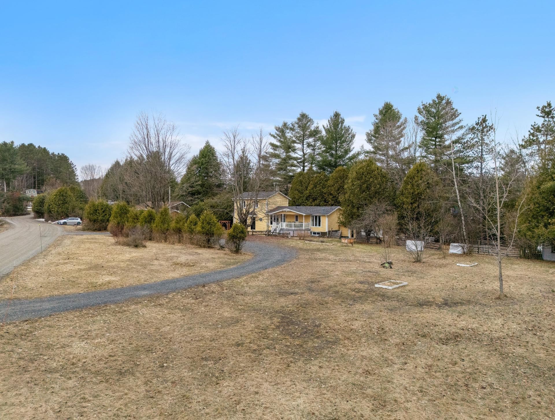 









483


Rue des Pins

,
Compton,




QC
J0B1L0

