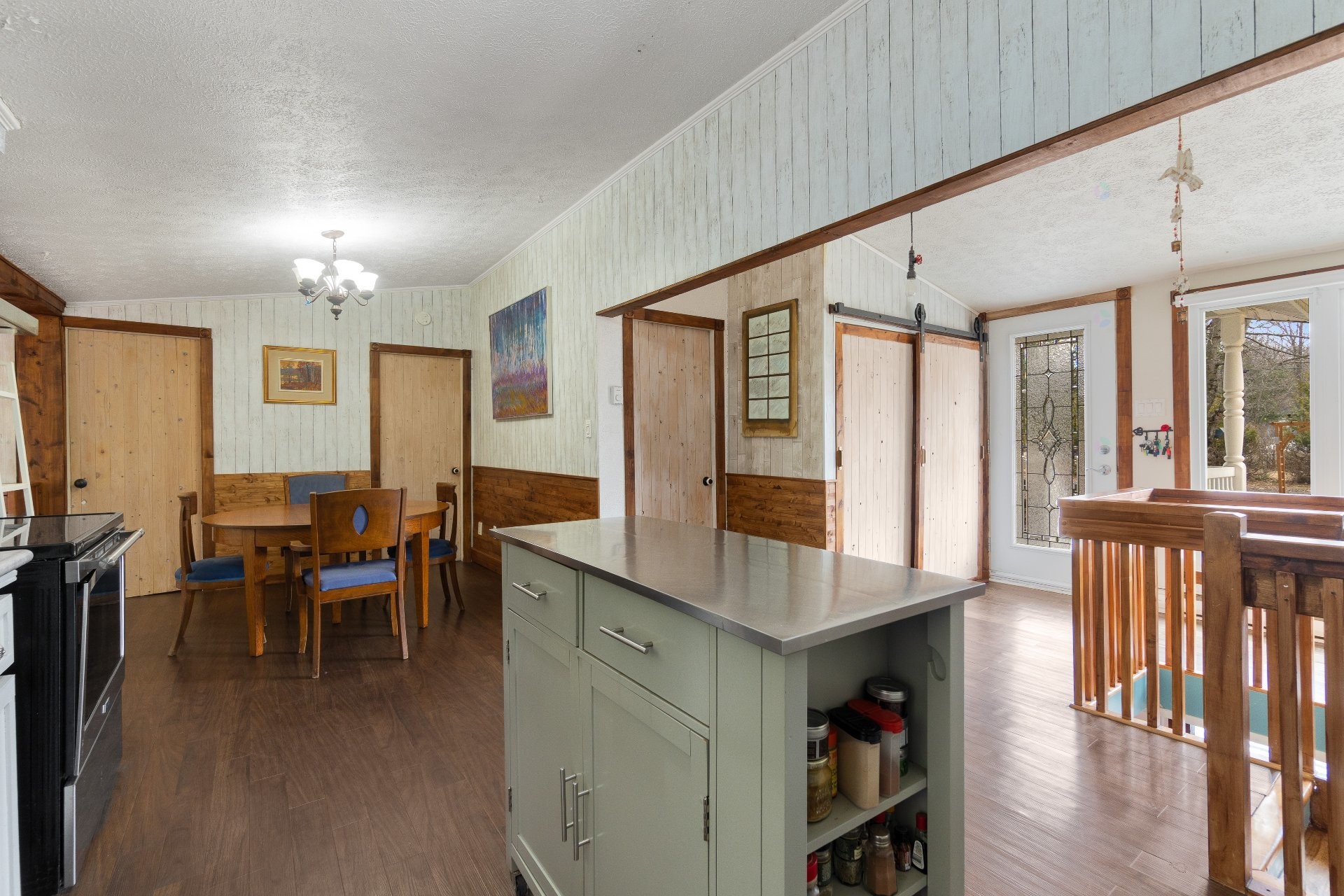









483


Rue des Pins

,
Compton,




QC
J0B1L0


