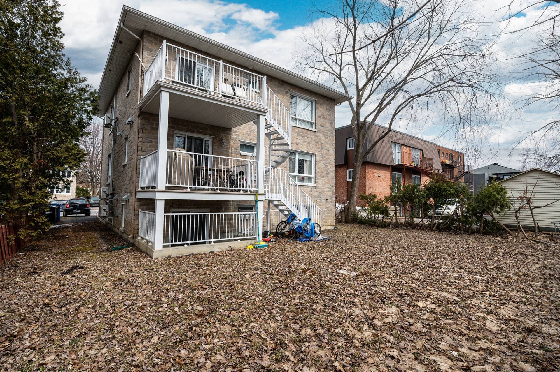 









172


Rue Rouville

,
Longueuil (Le Vieux-Longueuil),




QC
J4K2W2

