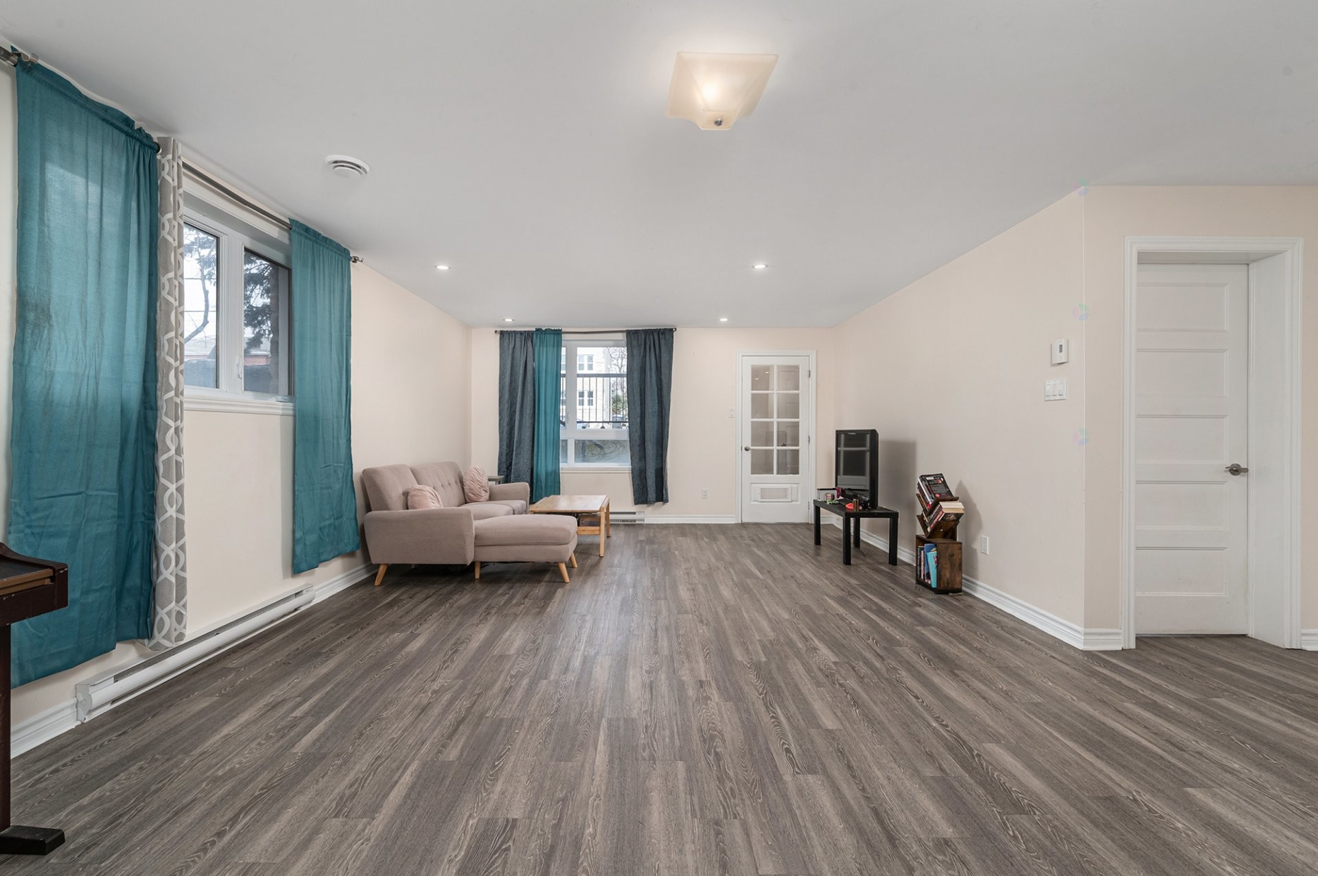 









172


Rue Rouville

,
Longueuil (Le Vieux-Longueuil),




QC
J4K2W2

