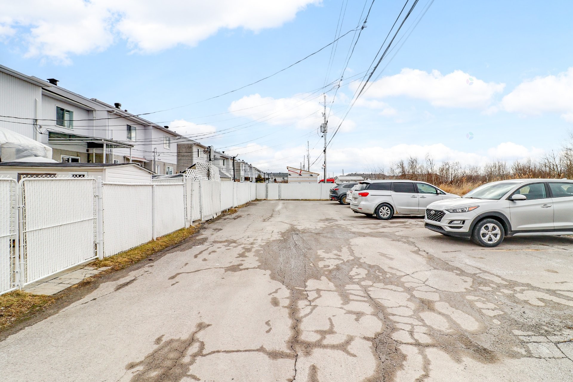 









553


Boul. le Bourg-Neuf

, B,
Repentigny (Le Gardeur),




QC
J5Z4W2


