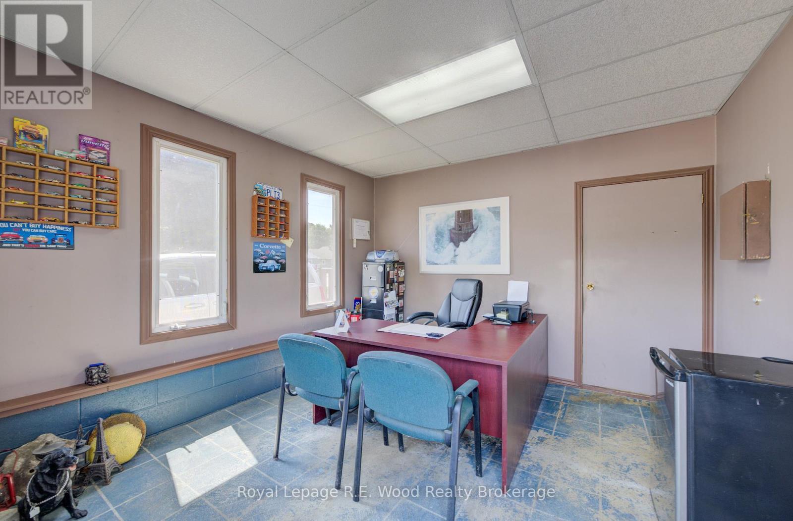 












4 WEST STREET N

,
Norwich (Springford),




Ontario
N0J1X0

