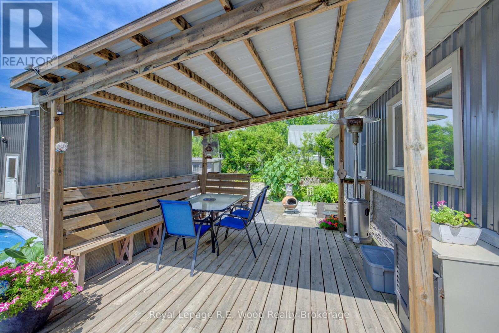 












4 WEST STREET N

,
Norwich (Springford),




Ontario
N0J1X0

