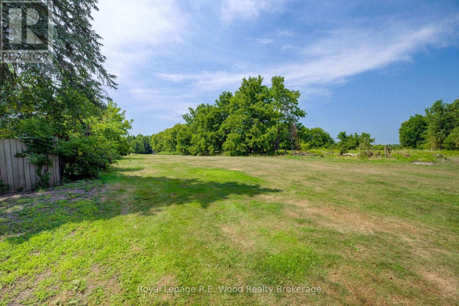 












4 WEST STREET N

,
Norwich (Springford),




Ontario
N0J1X0


