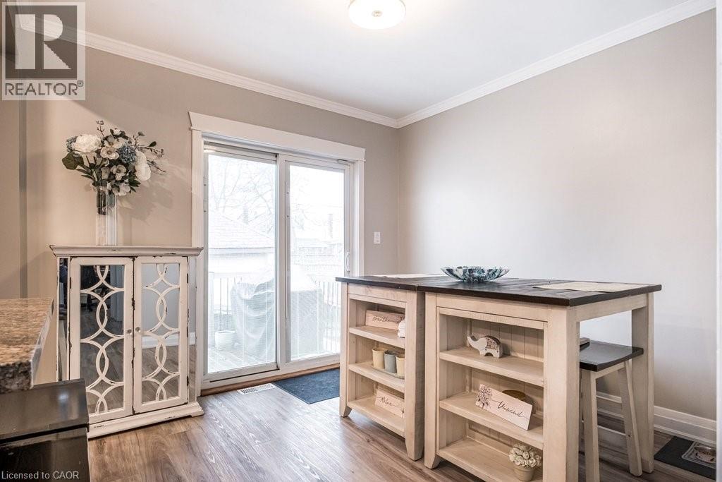 












143 HUXLEY Avenue S

,
Hamilton,




Ontario
L8K2P9

