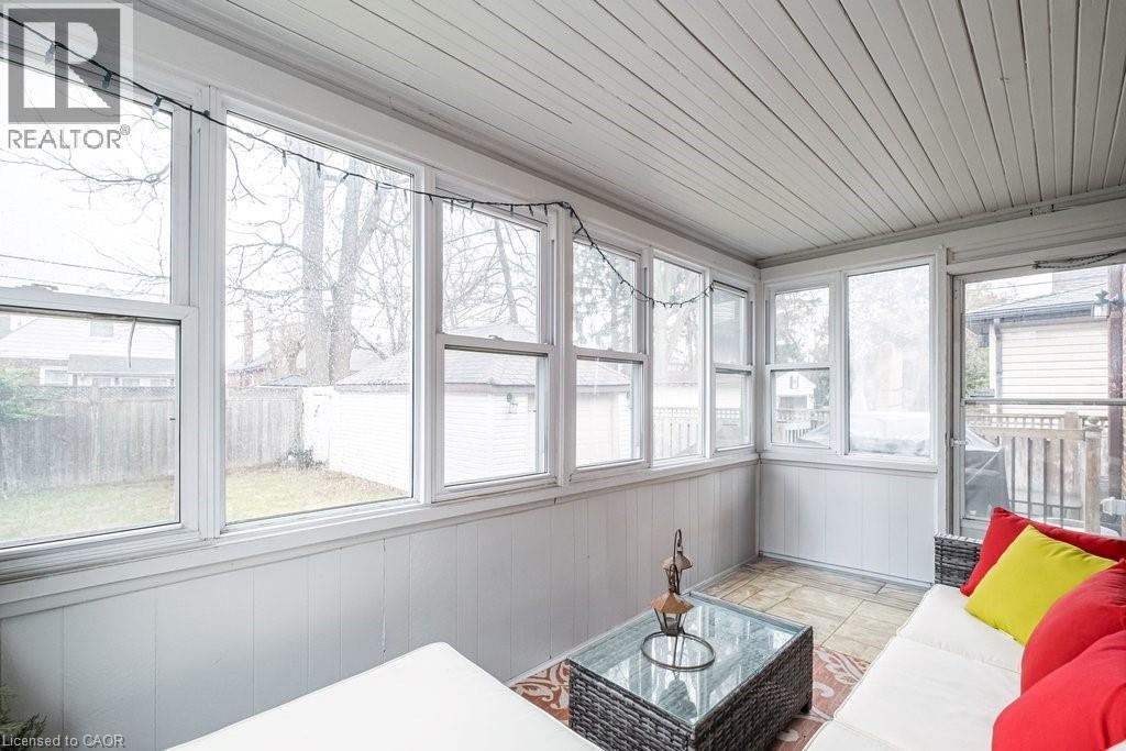 












143 HUXLEY Avenue S

,
Hamilton,




Ontario
L8K2P9

