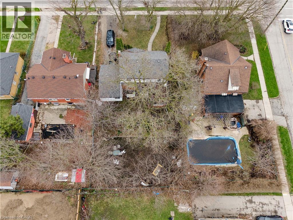 












289 ALBERT Street

,
Waterloo,




Ontario
N2L3T9

