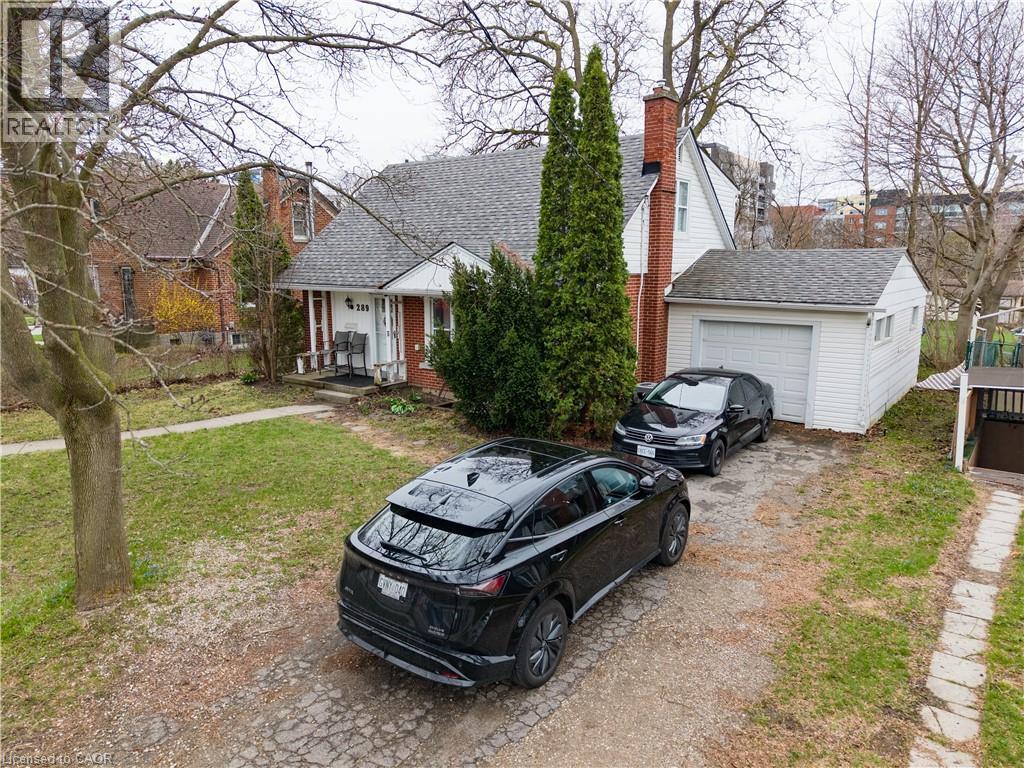 












289 ALBERT Street

,
Waterloo,




Ontario
N2L3T9

