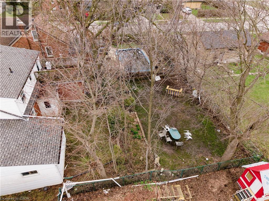 












289 ALBERT Street

,
Waterloo,




Ontario
N2L3T9

