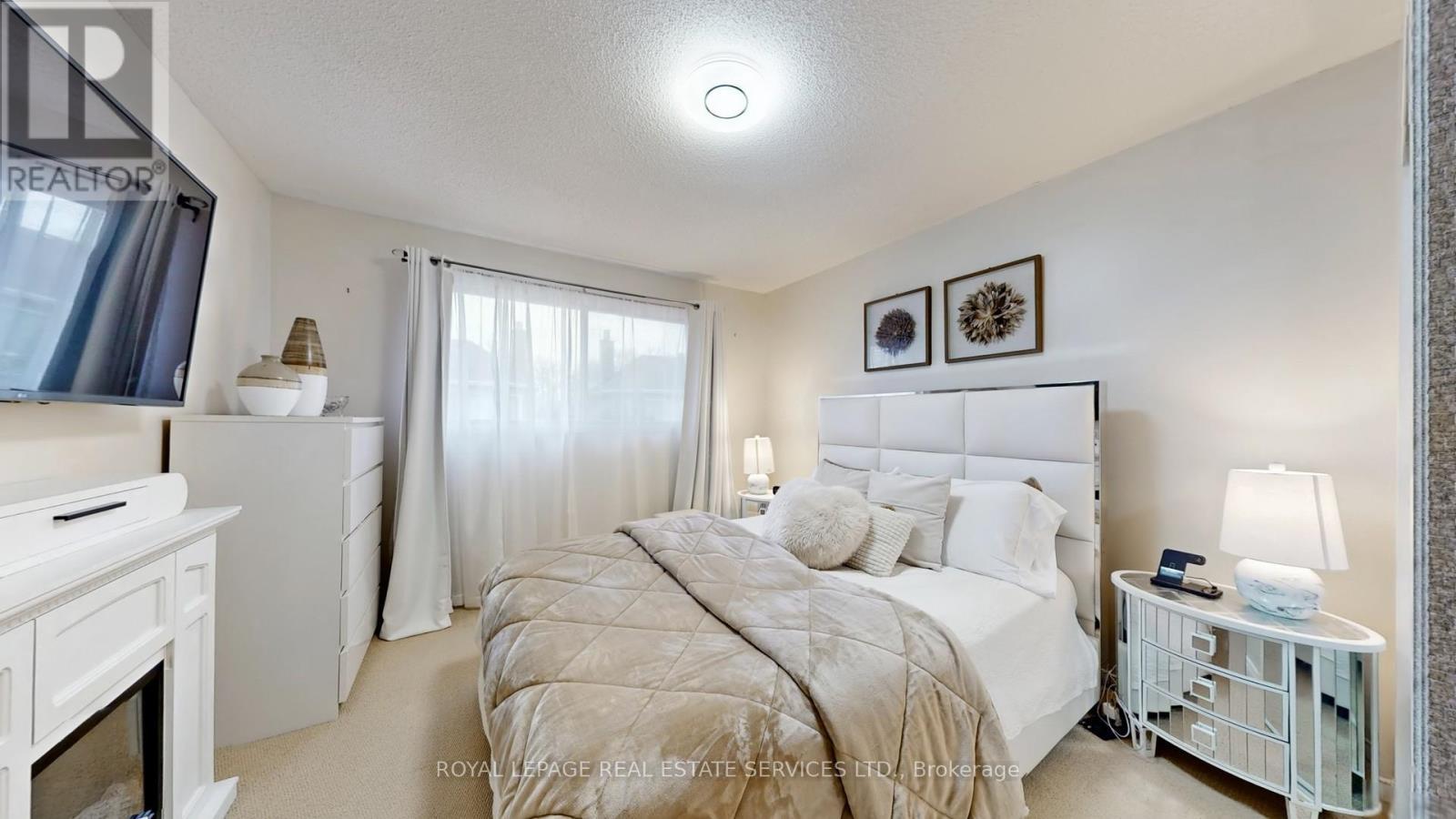 












47 HOOD CRESCENT

,
Brampton,




Ontario
L6Y4S7

