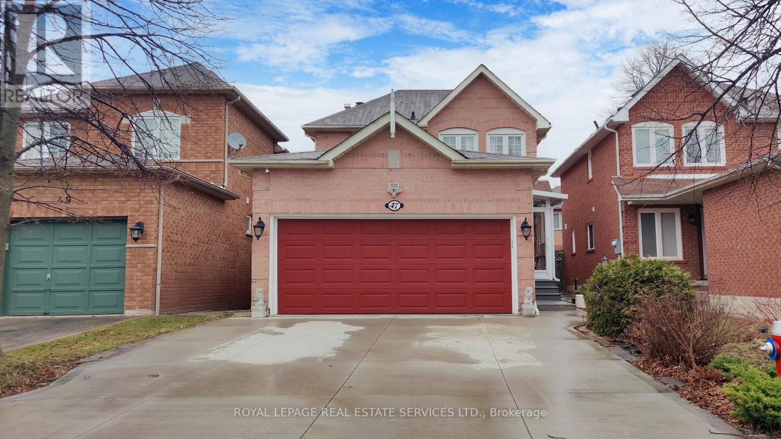 












47 HOOD CRESCENT

,
Brampton,




Ontario
L6Y4S7

