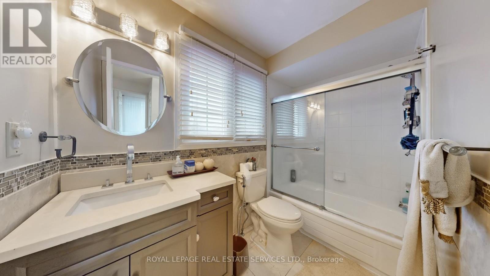 












47 HOOD CRESCENT

,
Brampton,




Ontario
L6Y4S7

