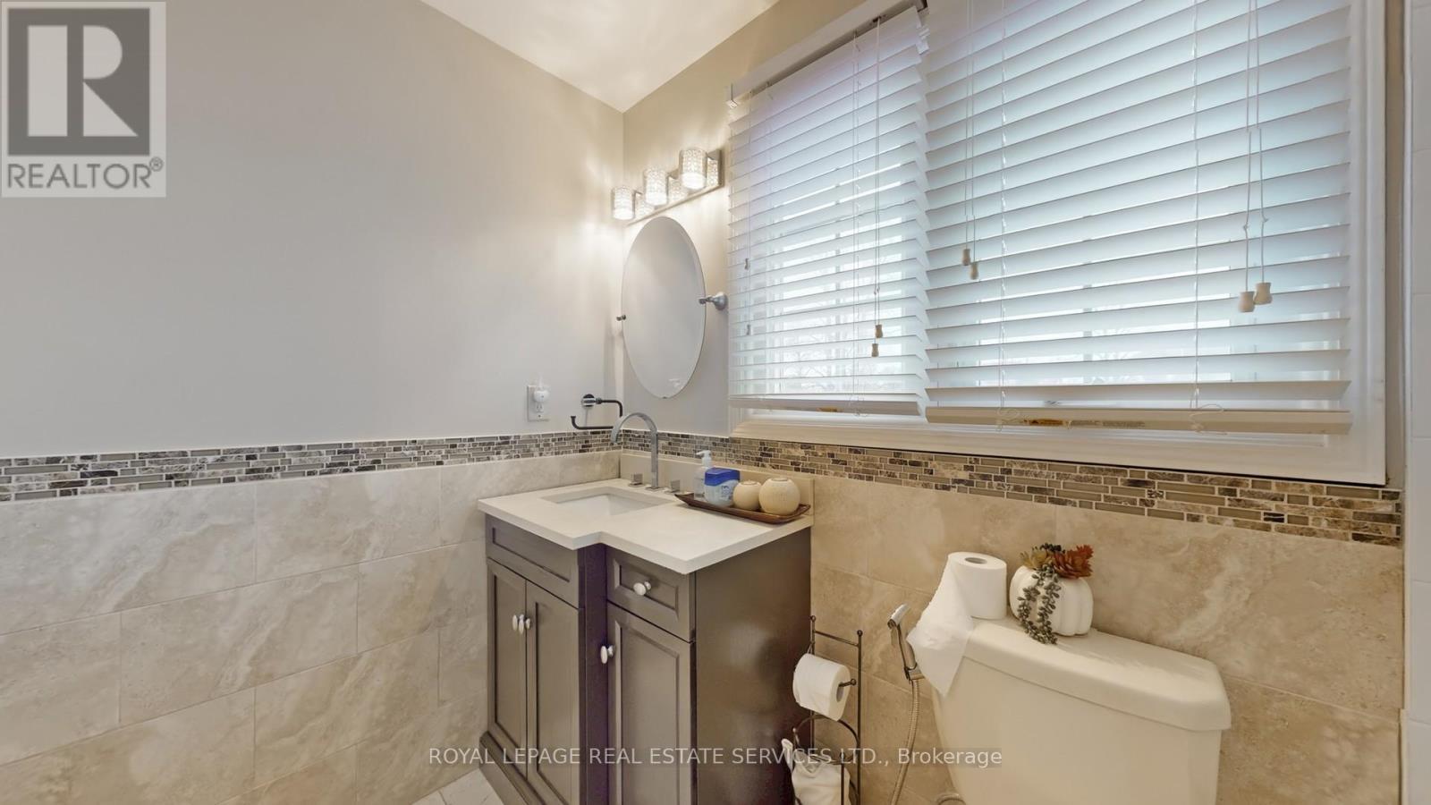 












47 HOOD CRESCENT

,
Brampton,




Ontario
L6Y4S7

