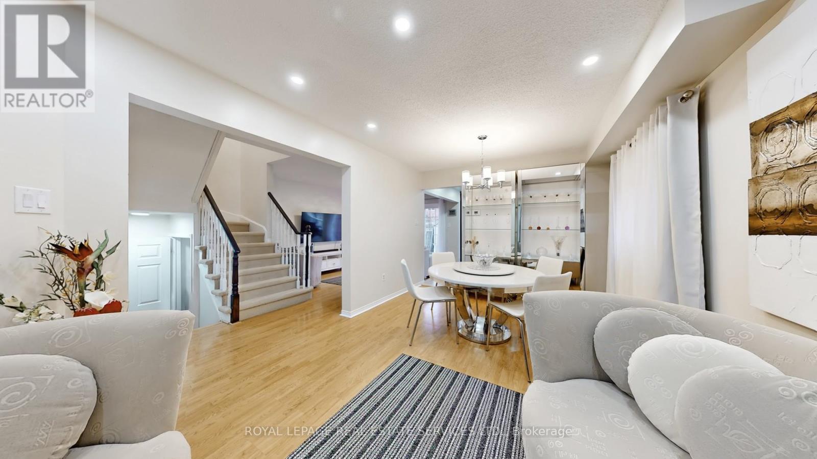 












47 HOOD CRESCENT

,
Brampton,




Ontario
L6Y4S7

