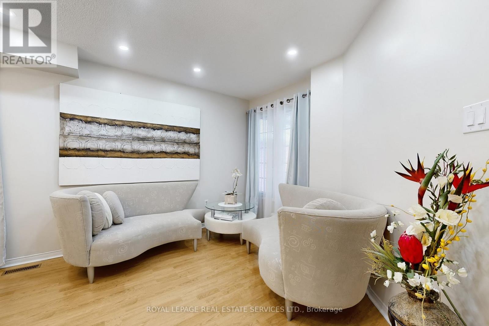 












47 HOOD CRESCENT

,
Brampton,




Ontario
L6Y4S7

