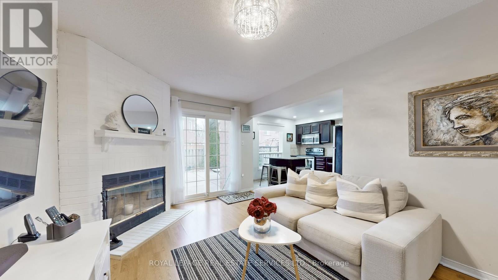 












47 HOOD CRESCENT

,
Brampton,




Ontario
L6Y4S7

