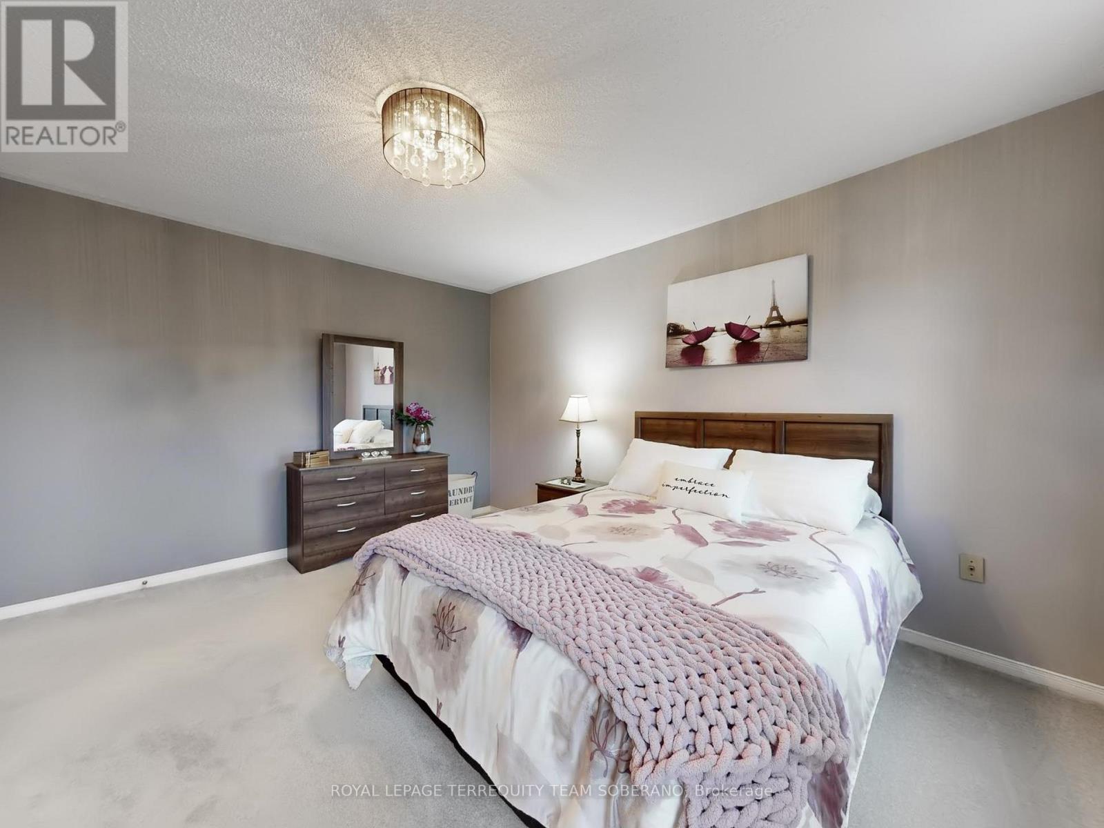 












1549 SAUGEEN DRIVE

,
Pickering,




Ontario
L1V5P9

