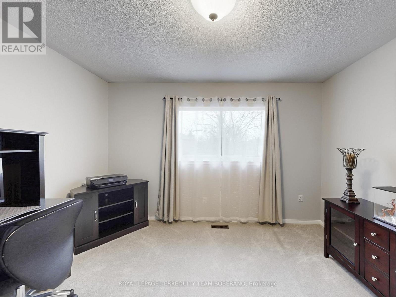 












1549 SAUGEEN DRIVE

,
Pickering,




Ontario
L1V5P9

