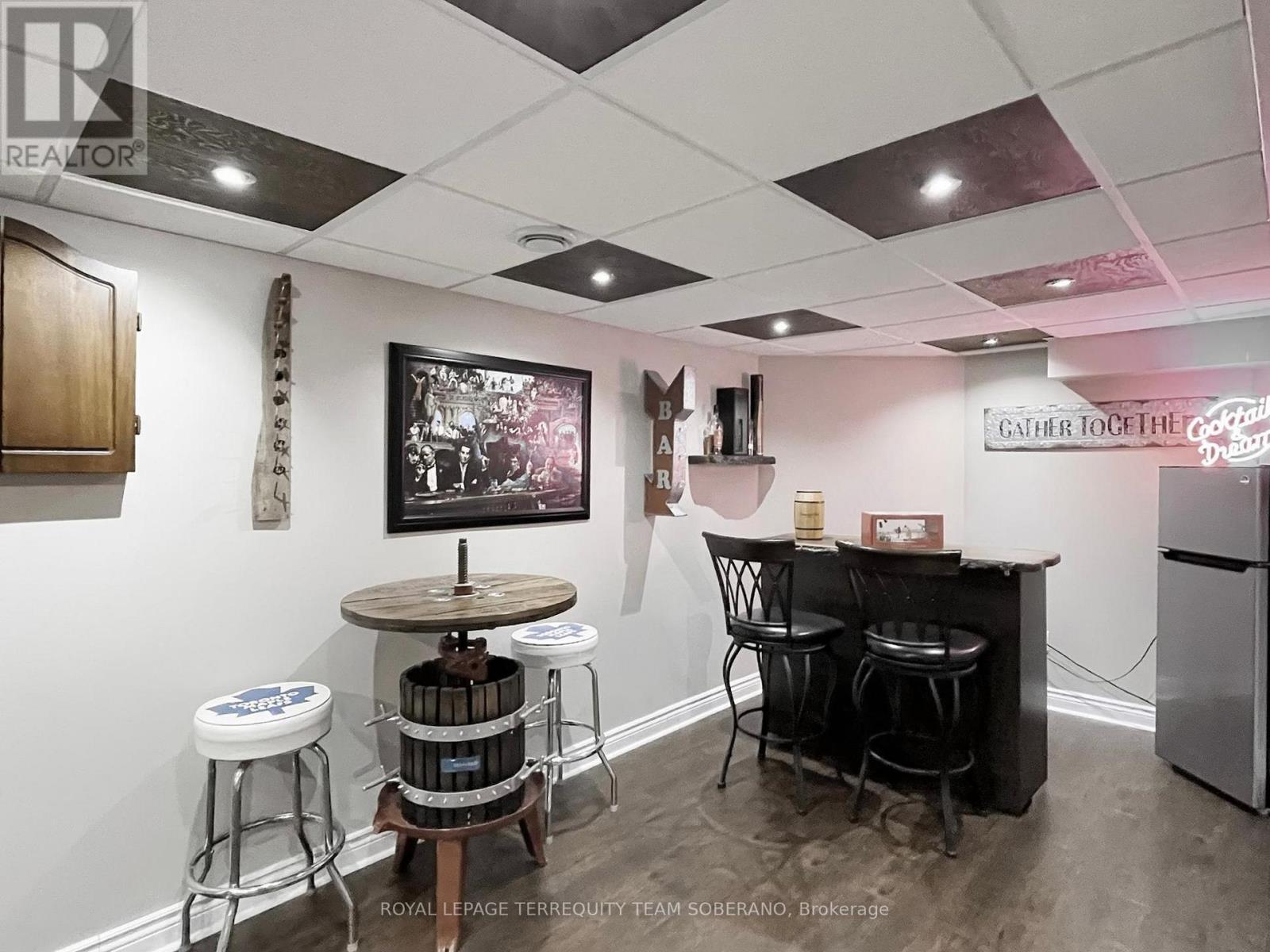 












1549 SAUGEEN DRIVE

,
Pickering,




Ontario
L1V5P9

