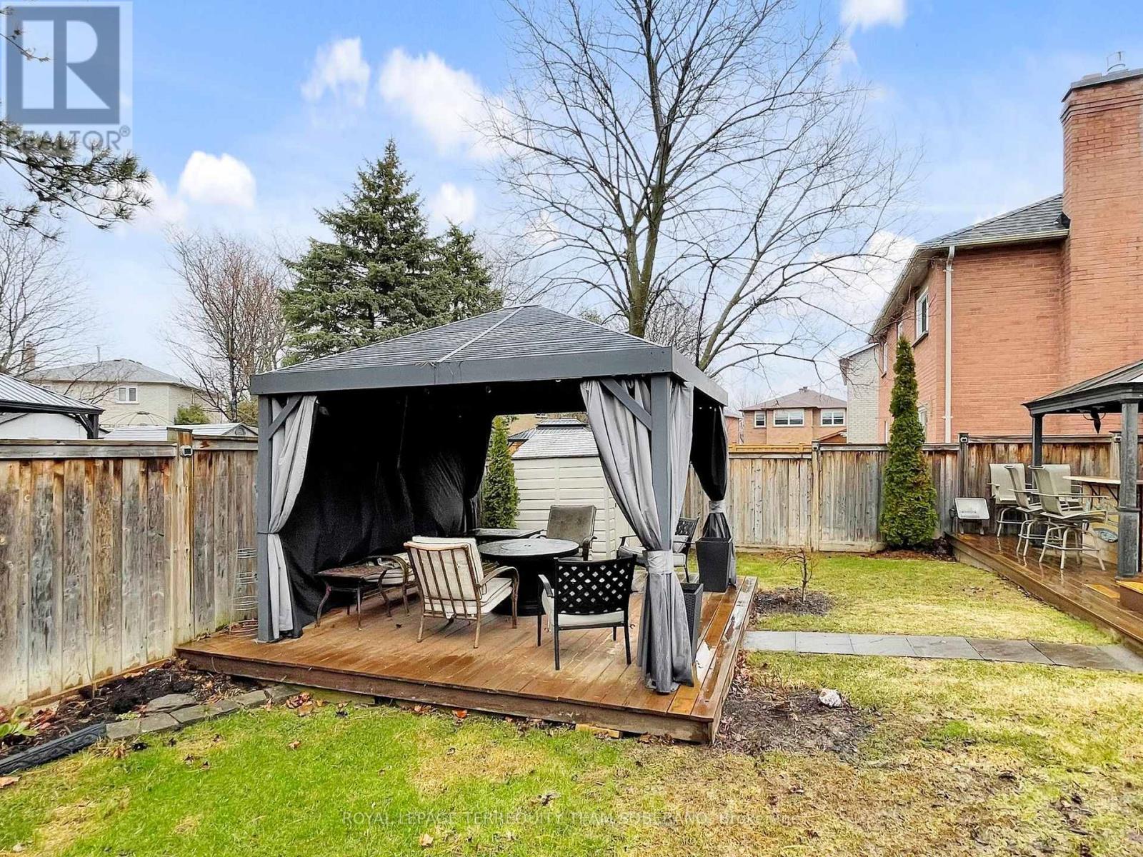 












1549 SAUGEEN DRIVE

,
Pickering,




Ontario
L1V5P9

