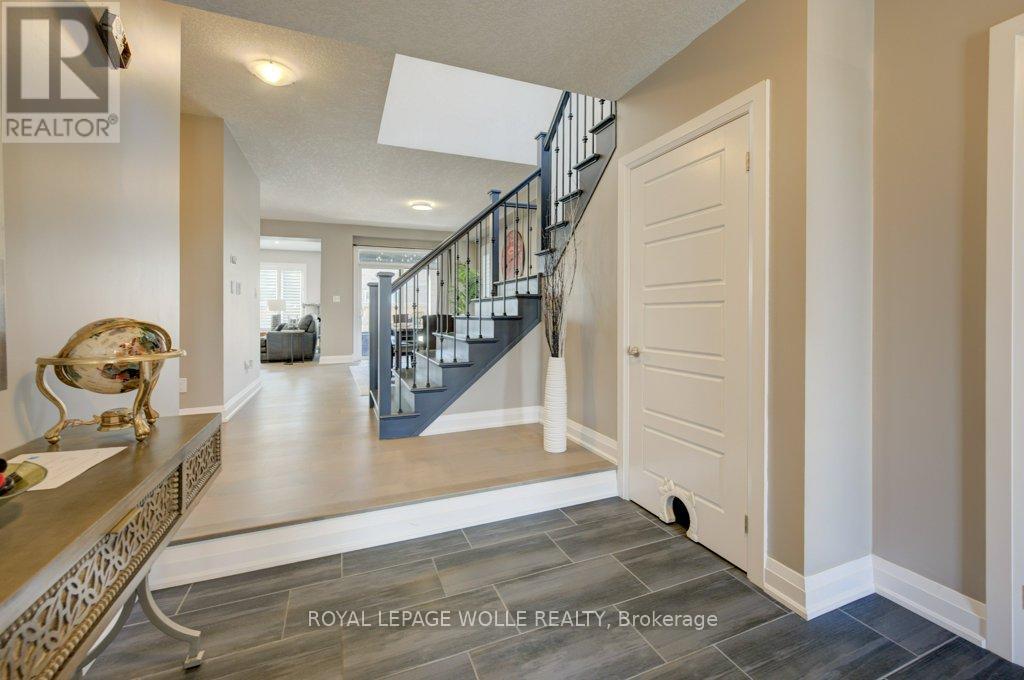 












43 GREYHAWK STREET

,
Kitchener,




Ontario
N2K0C7

