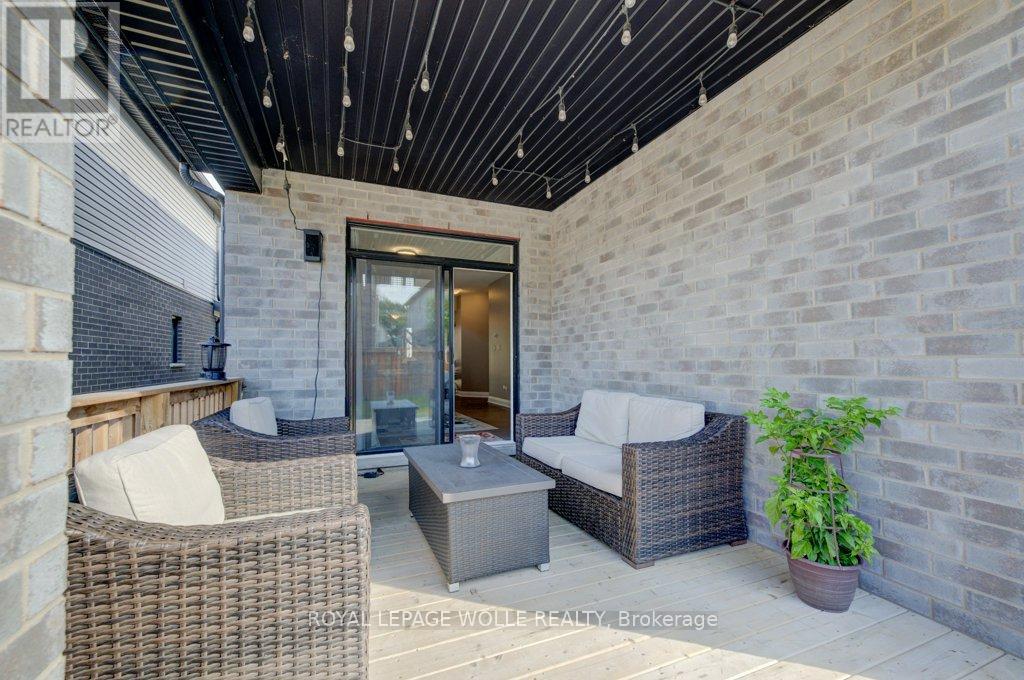 












43 GREYHAWK STREET

,
Kitchener,




Ontario
N2K0C7

