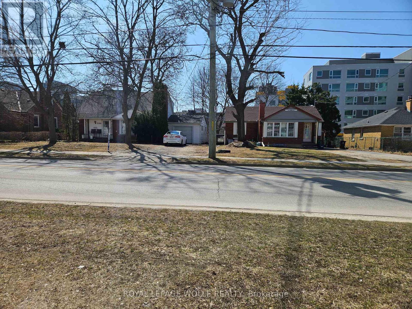 












291 ALBERT STREET

,
Waterloo,




Ontario
N2L3T9

