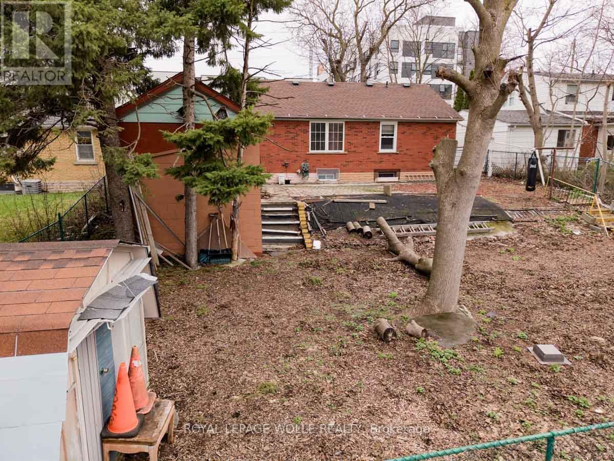 












291 ALBERT STREET

,
Waterloo,




Ontario
N2L3T9

