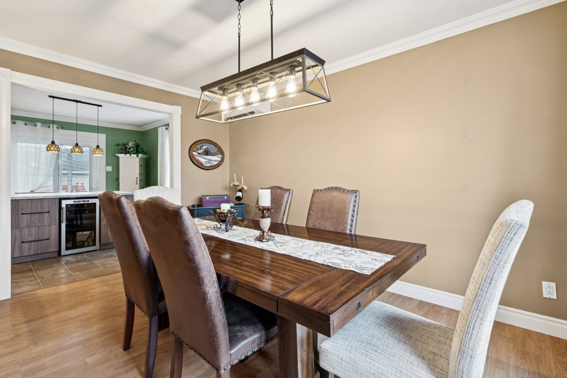 









549


Rue Lionel-Groulx

,
Salaberry-de-Valleyfield,




QC
J6T4H5

