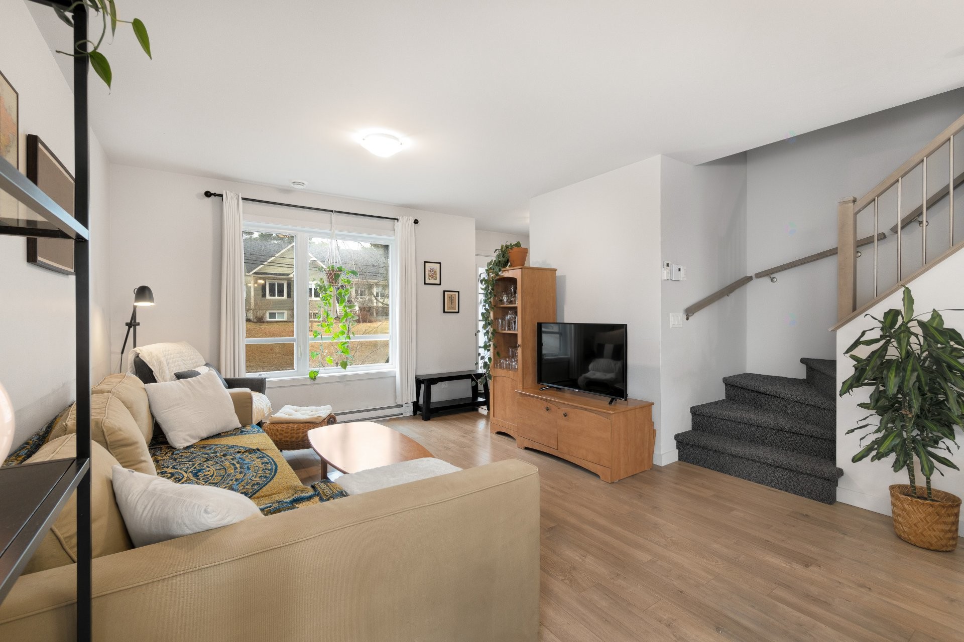 









3337


Rue Galt O.

,
Sherbrooke (Les Nations),




QC
J1K3B9

