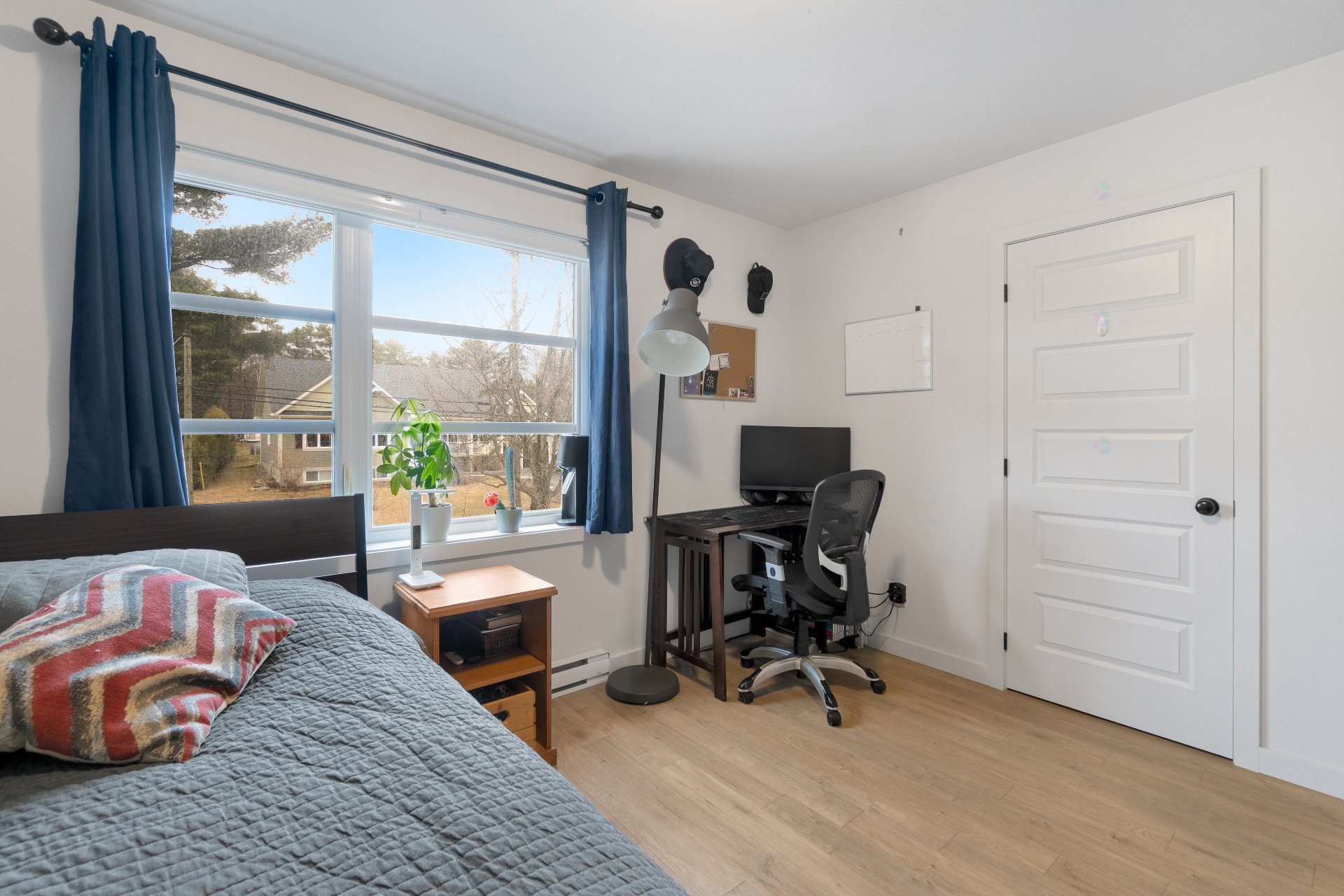 









3337


Rue Galt O.

,
Sherbrooke (Les Nations),




QC
J1K3B9

