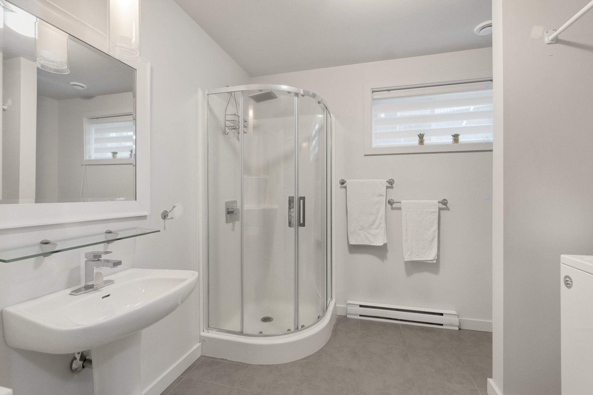 









3337


Rue Galt O.

,
Sherbrooke (Les Nations),




QC
J1K3B9

