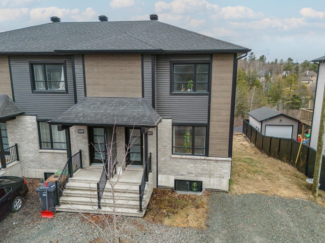 









3337


Rue Galt O.

,
Sherbrooke (Les Nations),




QC
J1K3B9

