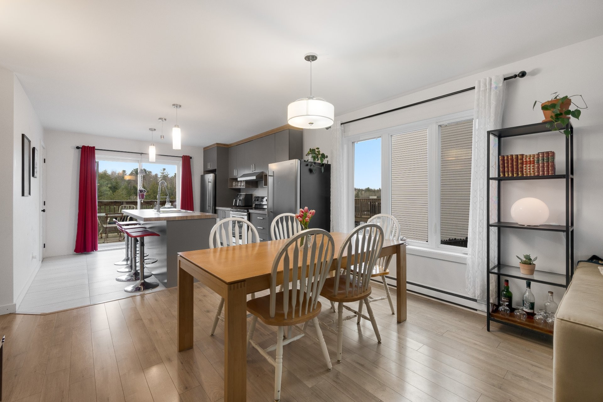 









3337


Rue Galt O.

,
Sherbrooke (Les Nations),




QC
J1K3B9

