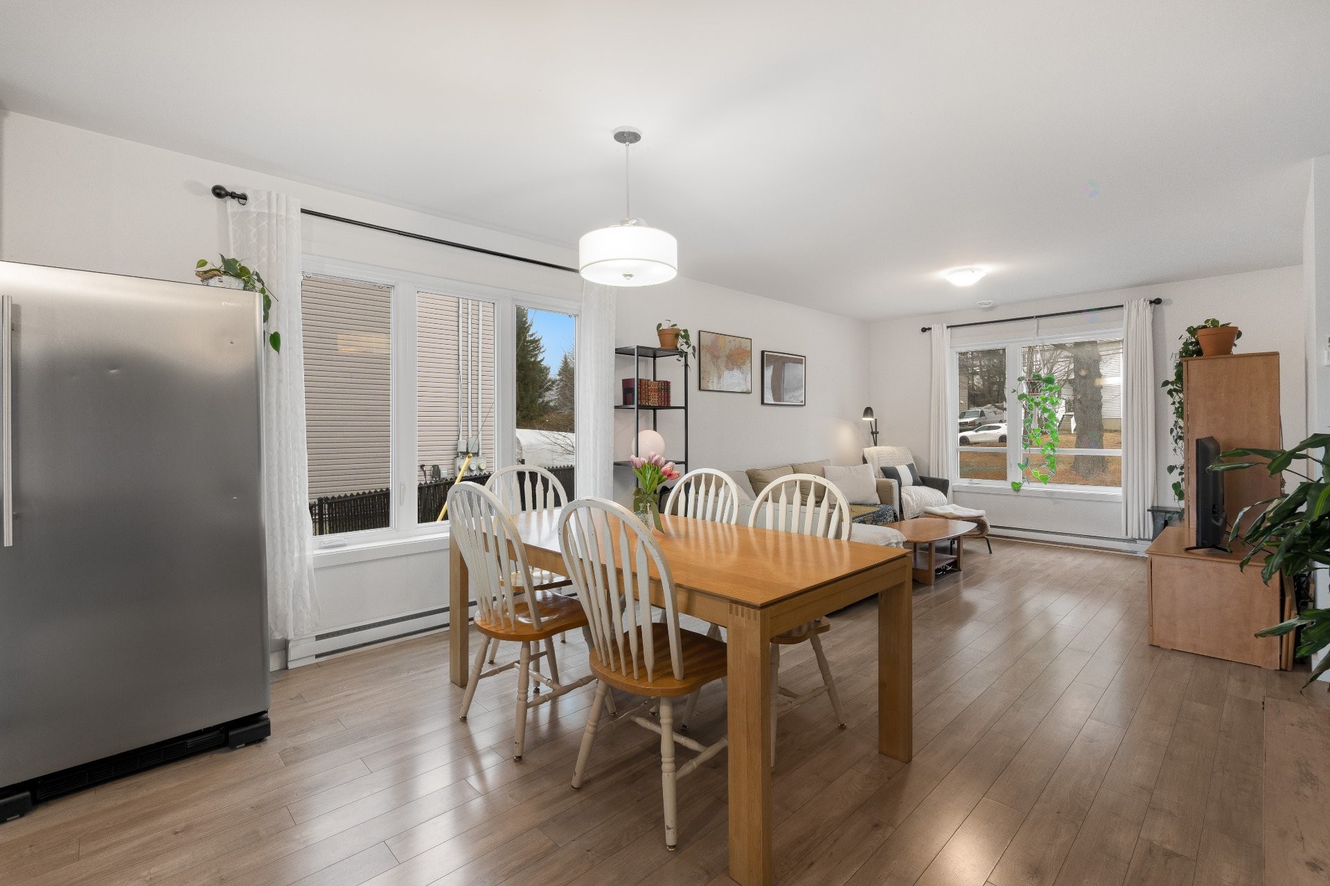 









3337


Rue Galt O.

,
Sherbrooke (Les Nations),




QC
J1K3B9

