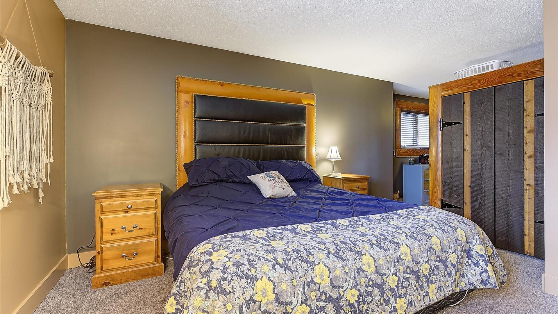 









3405


McGinnis

Road,
West Kelowna,




BC
V4T 1B5

