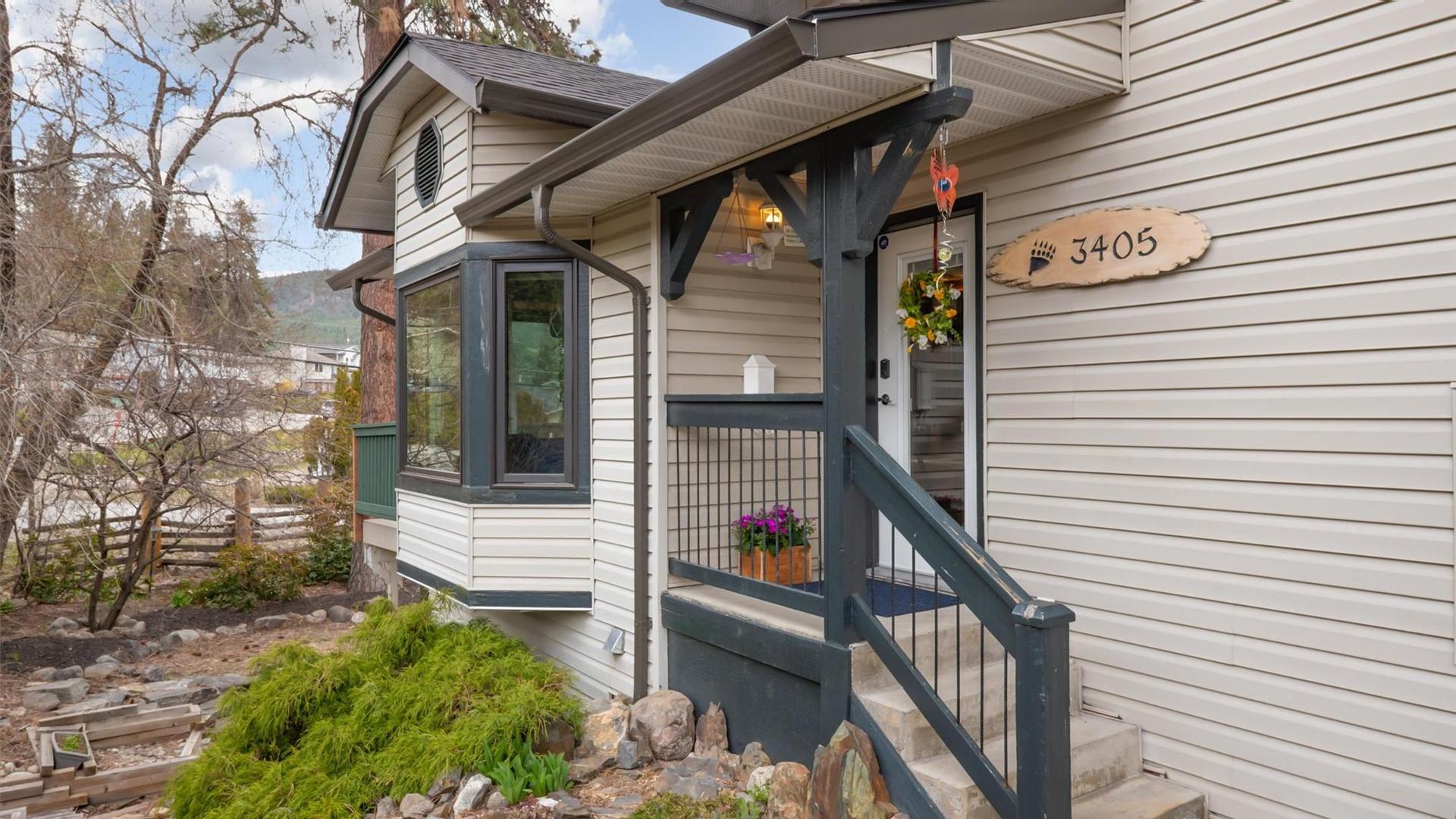 









3405


McGinnis

Road,
West Kelowna,




BC
V4T 1B5

