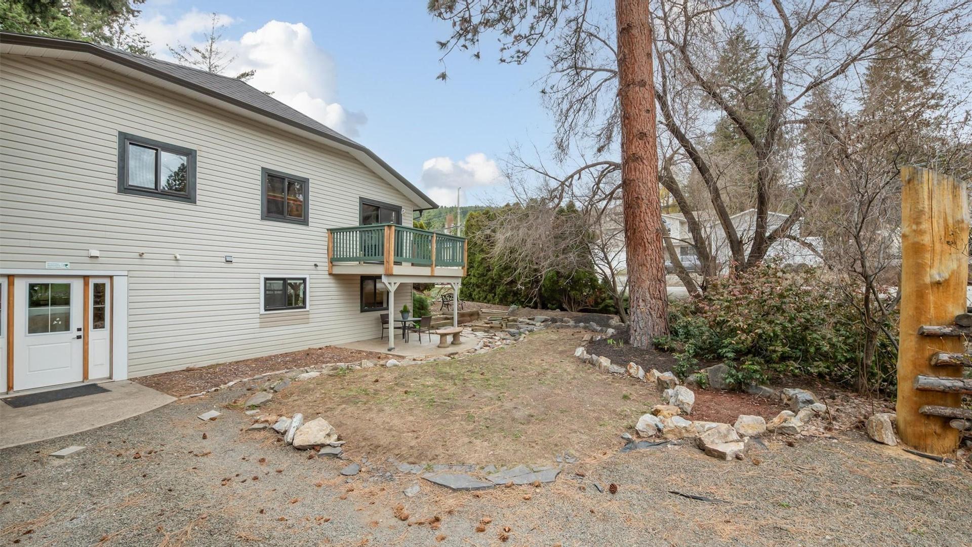









3405


McGinnis

Road,
West Kelowna,




BC
V4T 1B5

