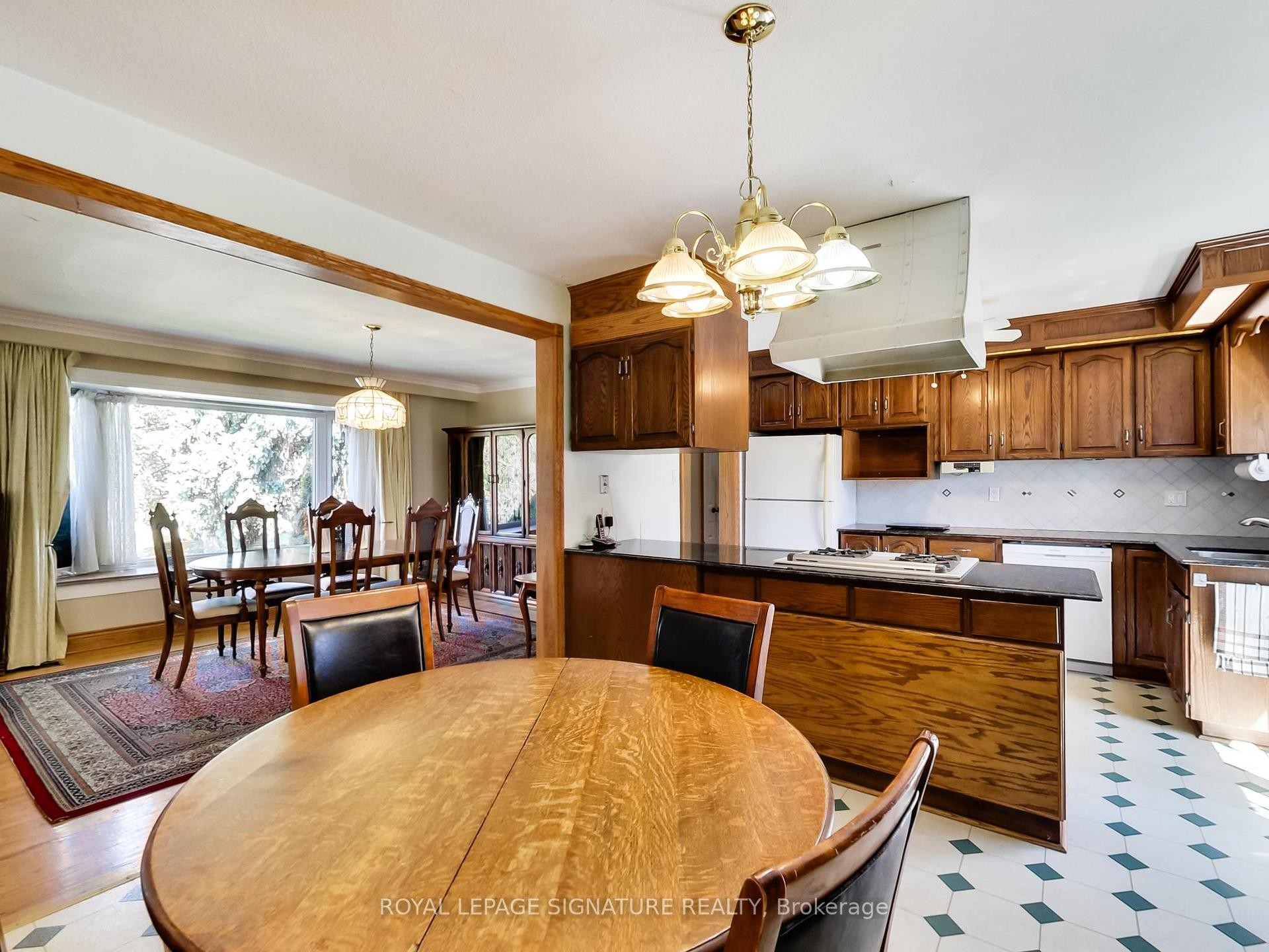 









1


Kencliff

Crescent,
Toronto,




ON
M1P 4E2

