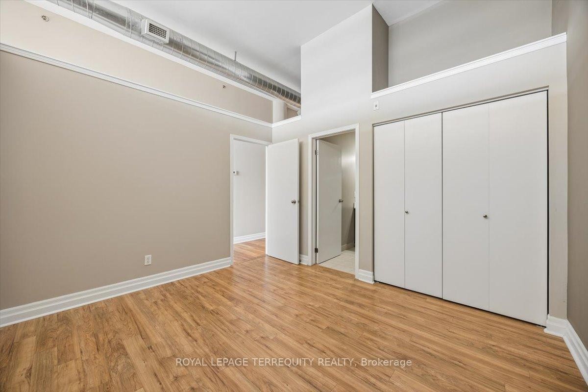 









276


King

Street West, 301,
Kitchener,




ON
N2G 1B6


