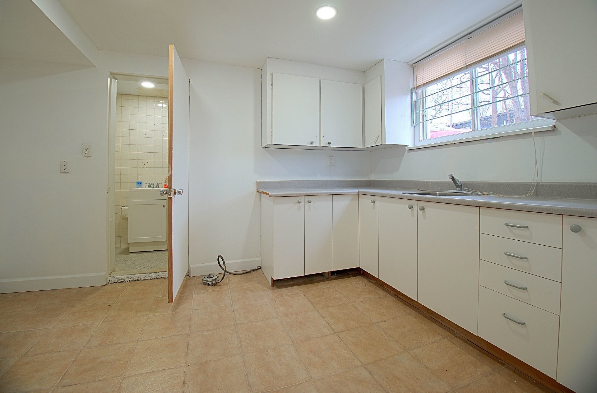 









40


Rue Principale

,
Gatineau (Aylmer),




QC
J9H3L1

